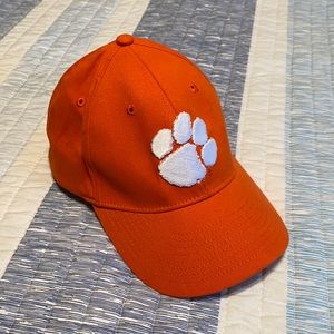 NWOT. Nike Youth Clemson Hat